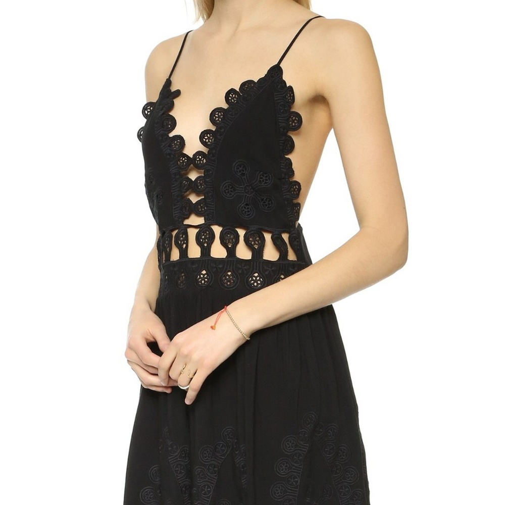 2/$25 HONEY PUNCH CROCHET LACE SUNDRESS - Picture 2 of 4